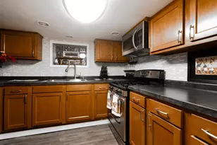 385 E Irving Park Rd, Streamwood, IL 60107 - Photo 37