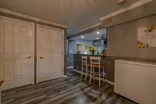 385 E Irving Park Rd, Streamwood, IL 60107 - Photo 13