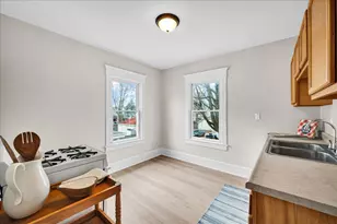 1018 N Prairie Street N, Bloomington, IL 61701 - Photo 15