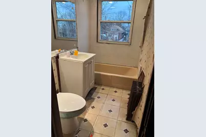 2469 E 74th Street, Chicago, IL 60649 - Photo 7