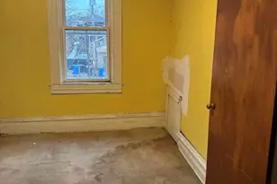 2469 E 74th St, Chicago, IL 60649 - Photo 9