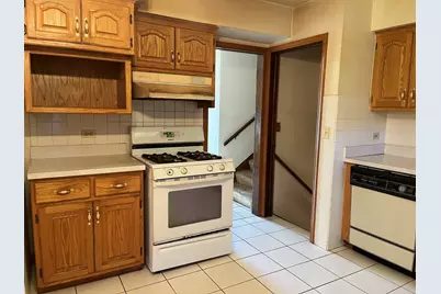 8414 Crawford Avenue, Skokie, IL 60076 - Photo 5