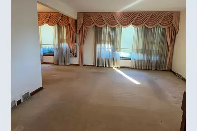 8414 Crawford Avenue, Skokie, IL 60076 - Photo 7