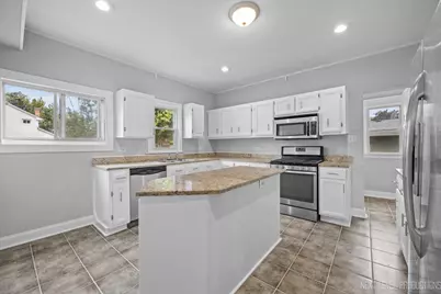 321 E Main Street E, Plano, IL 60545 - Photo 9