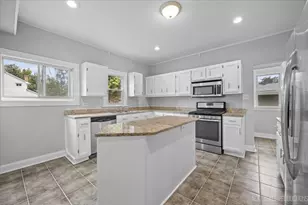 321 E Main Street E, Plano, IL 60545 - Photo 9