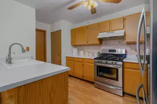 2331 Woodhill Ct, Plainfield, IL 60586 - Photo 9