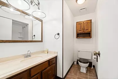 922 W Irving Park Road #303, Bensenville, IL 60106 - Photo 19