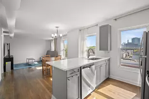 1322 W Huron St, Chicago, IL 60642 - Photo 5