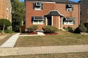 8521 S St Lawrence Ave, Chicago, IL 60619 - Photo 3