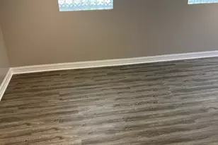 8521 S St Lawrence Ave, Chicago, IL 60619 - Photo 13