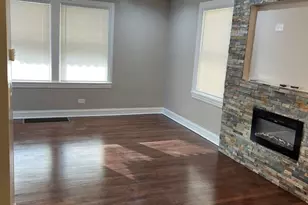 8521 S St Lawrence Ave, Chicago, IL 60619 - Photo 5