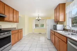 12901 S Muskegon Ave, Chicago, IL 60633 - Photo 9