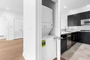 914 W Hubbard St, Chicago, IL 60642 - Photo 11