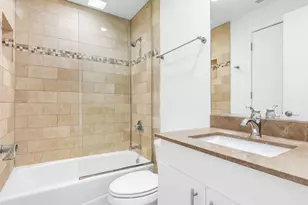 914 W Hubbard St, Chicago, IL 60642 - Photo 19