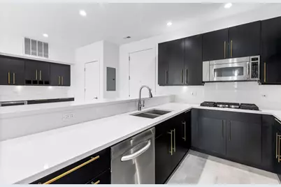 914 W Hubbard Street #104, Chicago, IL 60642 - Photo 9