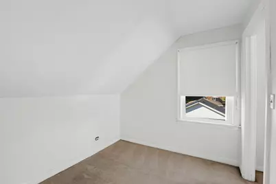 10922 S Avenue B, Chicago, IL 60617 - Photo 13