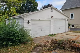 522 S Hennepin Ave, Dixon, IL 61021 - Photo 3