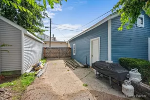 309 Griswold St, Elgin, IL 60123 - Photo 25