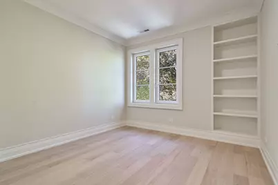 1633 W Balmoral Avenue, Chicago, IL 60640 - Photo 35