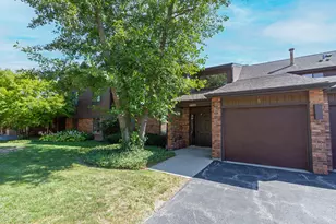 1405 Creekside Ct, Elgin, IL 60123 - Photo 1
