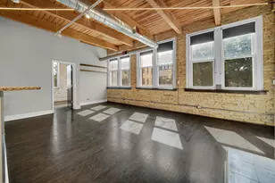 2014 W Wabansia Ave, Chicago, IL 60647 - Photo 3