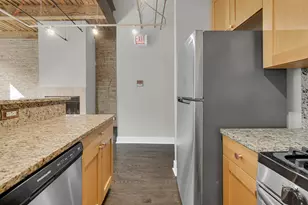 2014 W Wabansia Ave, Chicago, IL 60647 - Photo 9