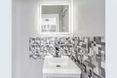 1203 S 4th Avenue, Maywood, IL 60153 - Photo 7