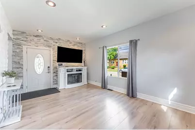 1203 S 4th Avenue, Maywood, IL 60153 - Photo 3