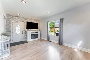 1203 S 4th Ave, Maywood, IL 60153 - Photo 3