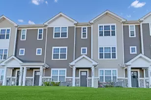 1464 Sequoia Wy, Hampshire, IL 60140 - Photo 3