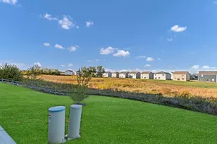 1464 Sequoia Wy, Hampshire, IL 60140 - Photo 5