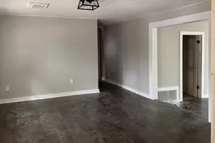 10315 E County 14 Hwy, Lewistown, IL 61542 - Photo 7