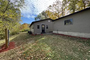 10315 E County 14 Hwy, Lewistown, IL 61542 - Photo 27