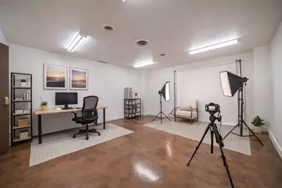 77 S Riverside Drive, Elgin, IL 60120 - Photo 3