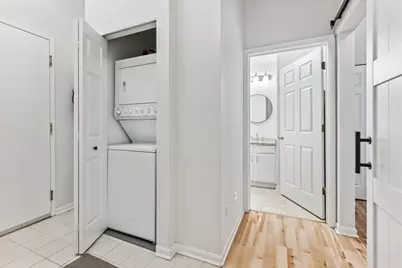 [Address not provided], Chicago, IL 60654 - Photo 13