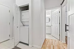 [Address not provided], Chicago, IL 60654 - Photo 13