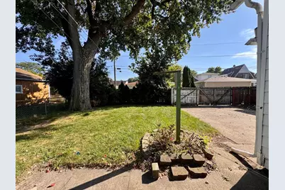 103 Highland Street, Calumet City, IL 60409 - Photo 23