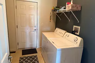 883 Prairie Crossing Dr, Yorkville, IL 60560 - Photo 15