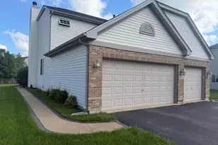 883 Prairie Crossing Dr, Yorkville, IL 60560 - Photo 3