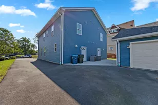 76 N 4th St, Aurora, IL 60505 - Photo 19