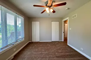 313 N Park Dr, Glenwood, IL 60425 - Photo 13