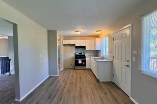 313 N Park Dr, Glenwood, IL 60425 - Photo 5