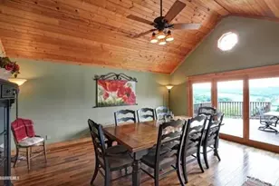 2287 W Hanover Rd, Hanover, IL 61041 - Photo 11