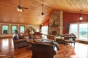 2287 W Hanover Rd, Hanover, IL 61041 - Photo 5