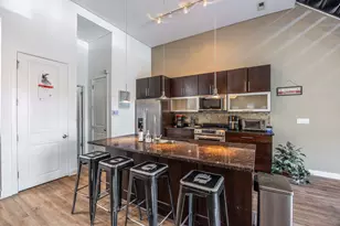 1002 W Lake St, Chicago, IL 60607 - Photo 3