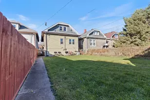 2737 Harvey Ave, Berwyn, IL 60402 - Photo 11