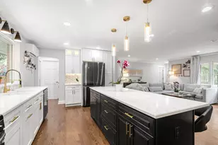 124 W Old Elm Rd, Lake Forest, IL 60045 - Photo 9