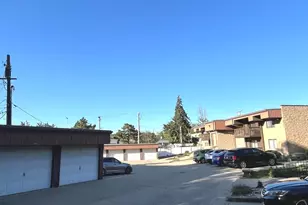 884 N Prairie Ave, Joliet, IL 60435 - Photo 33