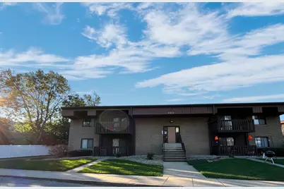 884 N Prairie Avenue #2D, Joliet, IL 60435 - Photo 1