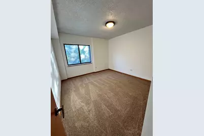 884 N Prairie Avenue #2D, Joliet, IL 60435 - Photo 23